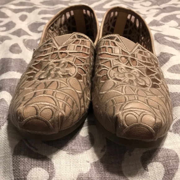 Taupe Bobs (8.5) - Picture 5 of 7